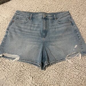 American Eagle Mom Shorts